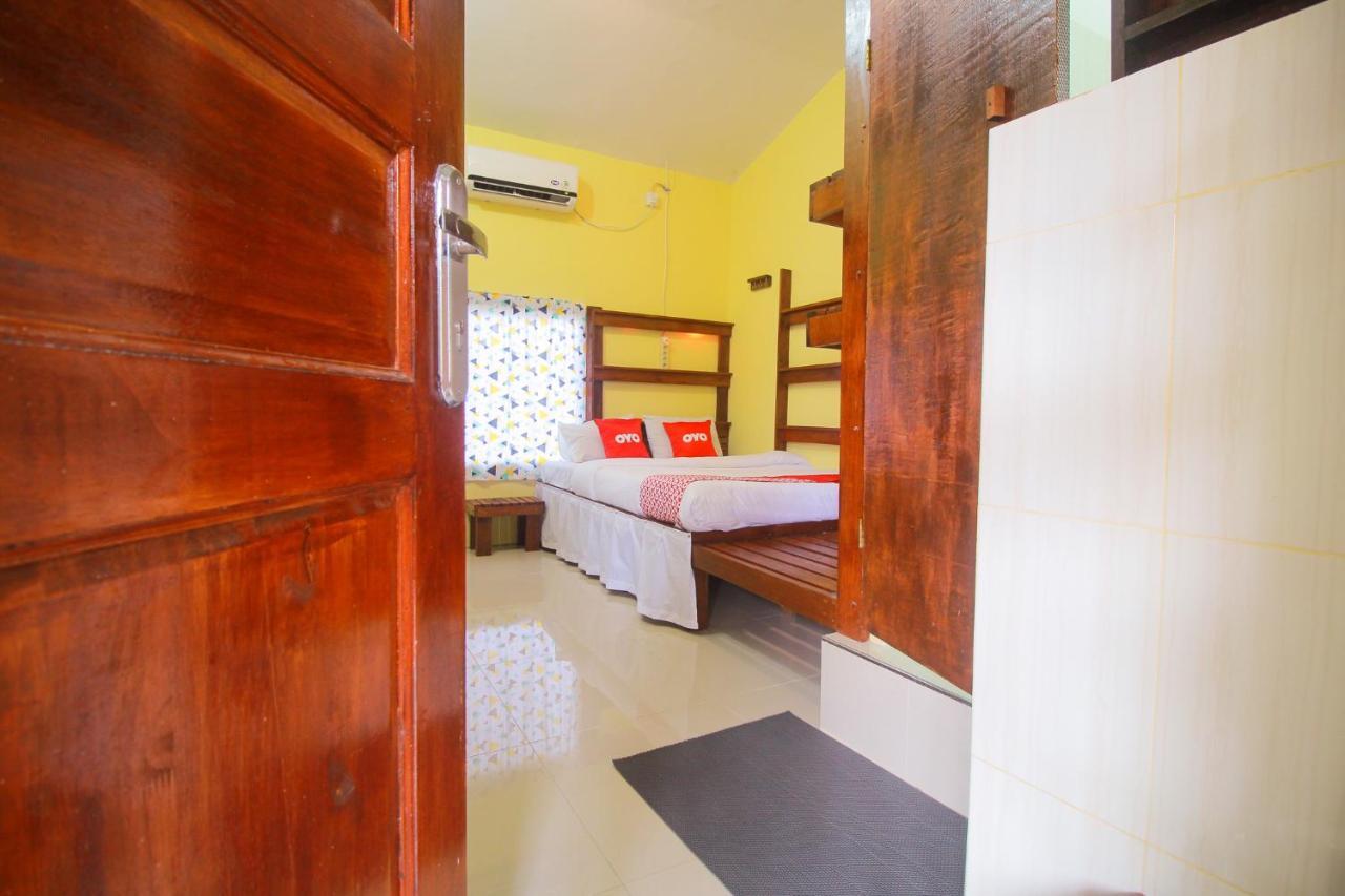 Oyo 1596 Taman Homestay Syariah Dumai Extérieur photo